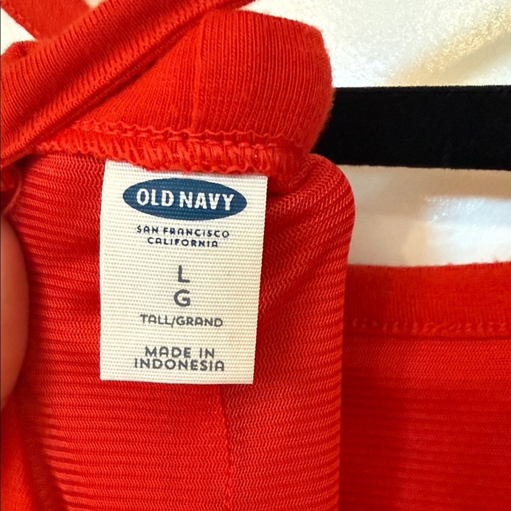 Old Navy Scarlet Maxi Dress - Picture 3 of 3